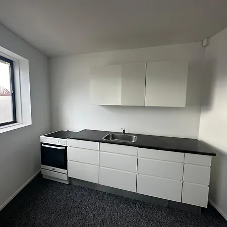 Apartment Airport